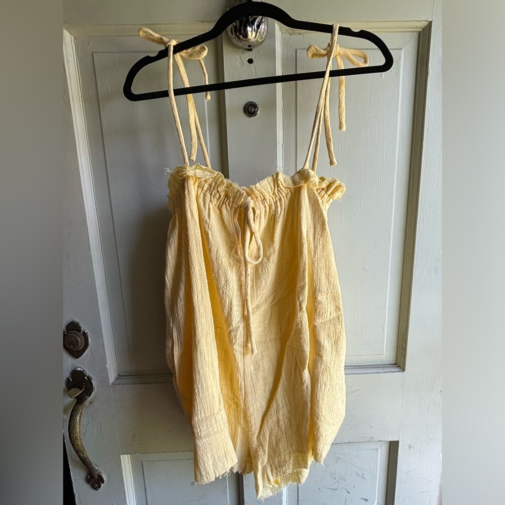 Super cute yellow romper - BRAND NEW with tags